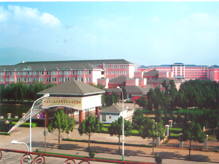 玉溪工業(yè)財貿(mào)職業(yè)教育集團新校區(qū).png