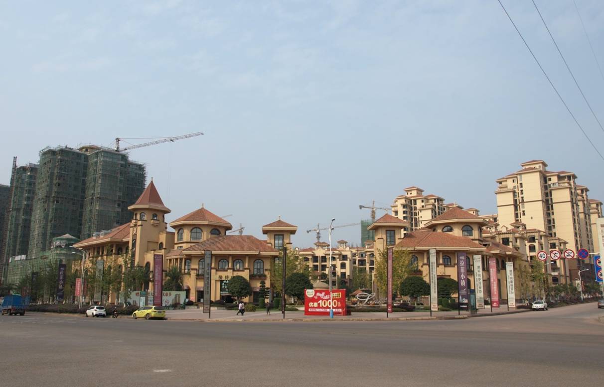 拉菲小鎮(zhèn).jpg